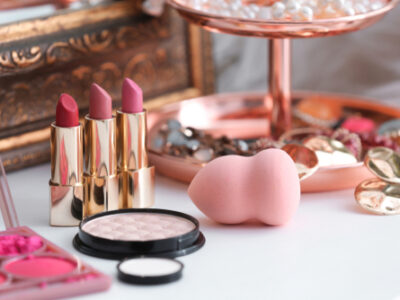 Decorative,cosmetics,on,dressing,table,in,makeup,room
